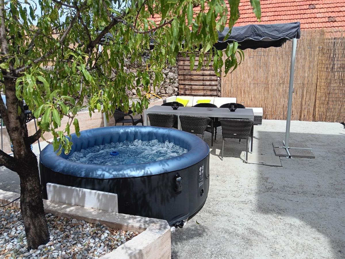Nika Villa Bilice Ngoại thất bức ảnh